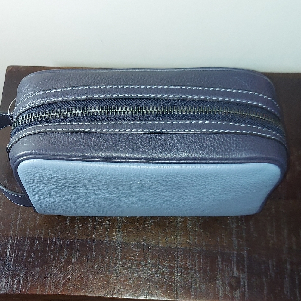 Coach Leather Travel Toiletry Organizer Makeup Hair Cosmetics Small Blue Bag - Picture 4 of 16